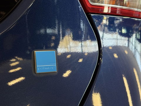 Volvo V40 1.6 T3 Ocean Race | 150 PK | Leder | Camera | Achterbankverwarming | Navigatie | Stoelverwarming | 17" Lichtmetaal | Airconditioning | Xenon | Isofix | LED | Parkeersensoren |