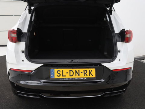 Opel Grandland X 1.6 Turbo Hybrid Business Executive | SOH 95% | Stoelverwarming | Adaptive cruise | Camera | Carplay | Stuurverwarming | Navigatie | PHEV | Plug In