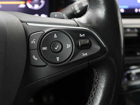 Opel Grandland X 1.6 Turbo Hybrid Business Executive | SOH 95% | Stoelverwarming | Adaptive cruise | Camera | Carplay | Stuurverwarming | Navigatie | PHEV | Plug In