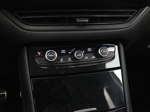 Opel Grandland X 1.6 Turbo Hybrid Business Executive | SOH 95% | Stoelverwarming | Adaptive cruise | Camera | Carplay | Stuurverwarming | Navigatie | PHEV | Plug In