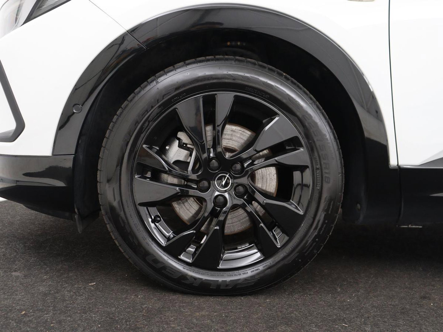 Opel Grandland X 1.6 Turbo Hybrid Business Executive | SOH 95% | Stoelverwarming | Adaptive cruise | Camera | Carplay | Stuurverwarming | Navigatie | PHEV | Plug In