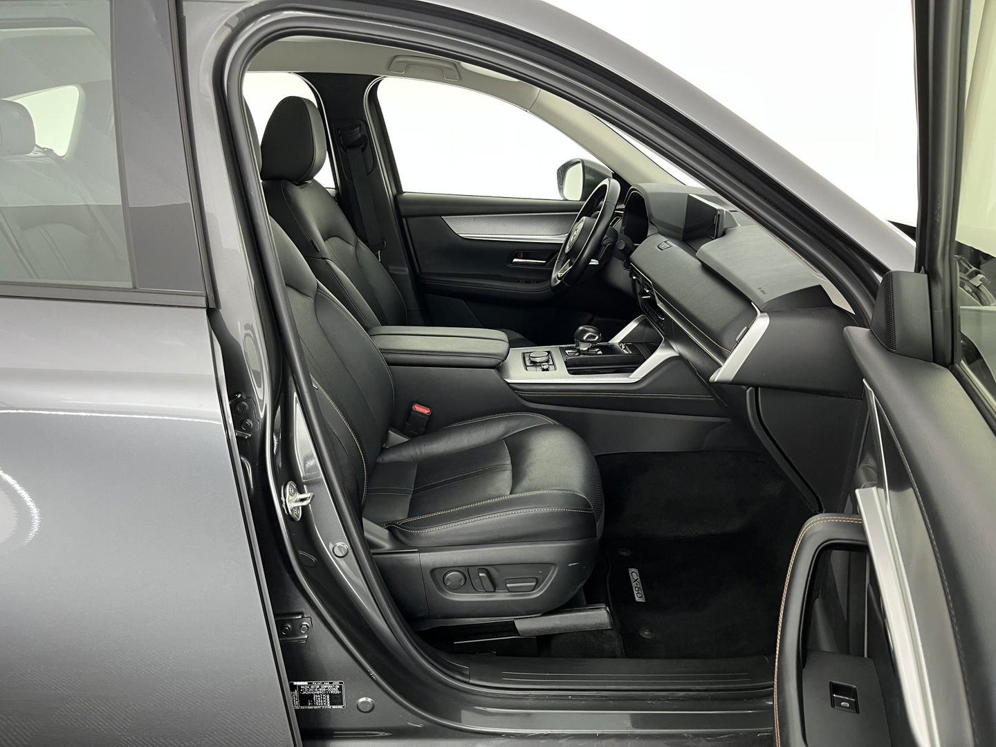 Mazda CX-60 2.5 e-SkyActiv PHEV Exclusive-Line [ 3-Fase ] (INCL-BTW) *HEAD-UP | LEATHER | FULL-LED | BLINDSPOT | HEATED/VENTILATED-COMFORTSEATS | DIGI-COCKPIT | KEYLESS | DAB | NAVI-FULLMAP | 20''ALU | TOWBAR*