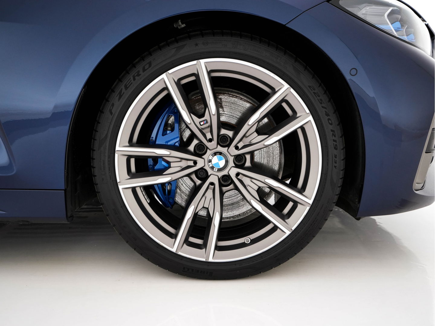 BMW 4 Serie Coupé M440i xDrive High Executive Aut. *PANO | HEAD-UP | LASER-LED | ADAPTIVE-CRUISE | LUXURY-LEATHER | TOP-VIEW | HARMAN/KARDON | BLINDSPOT | KEYLESS | HEATED-SPORTSEATS | DAB+ | DIGI-COCKPIT | SHIFT-PADDLES | 19''ALU | TOWB
