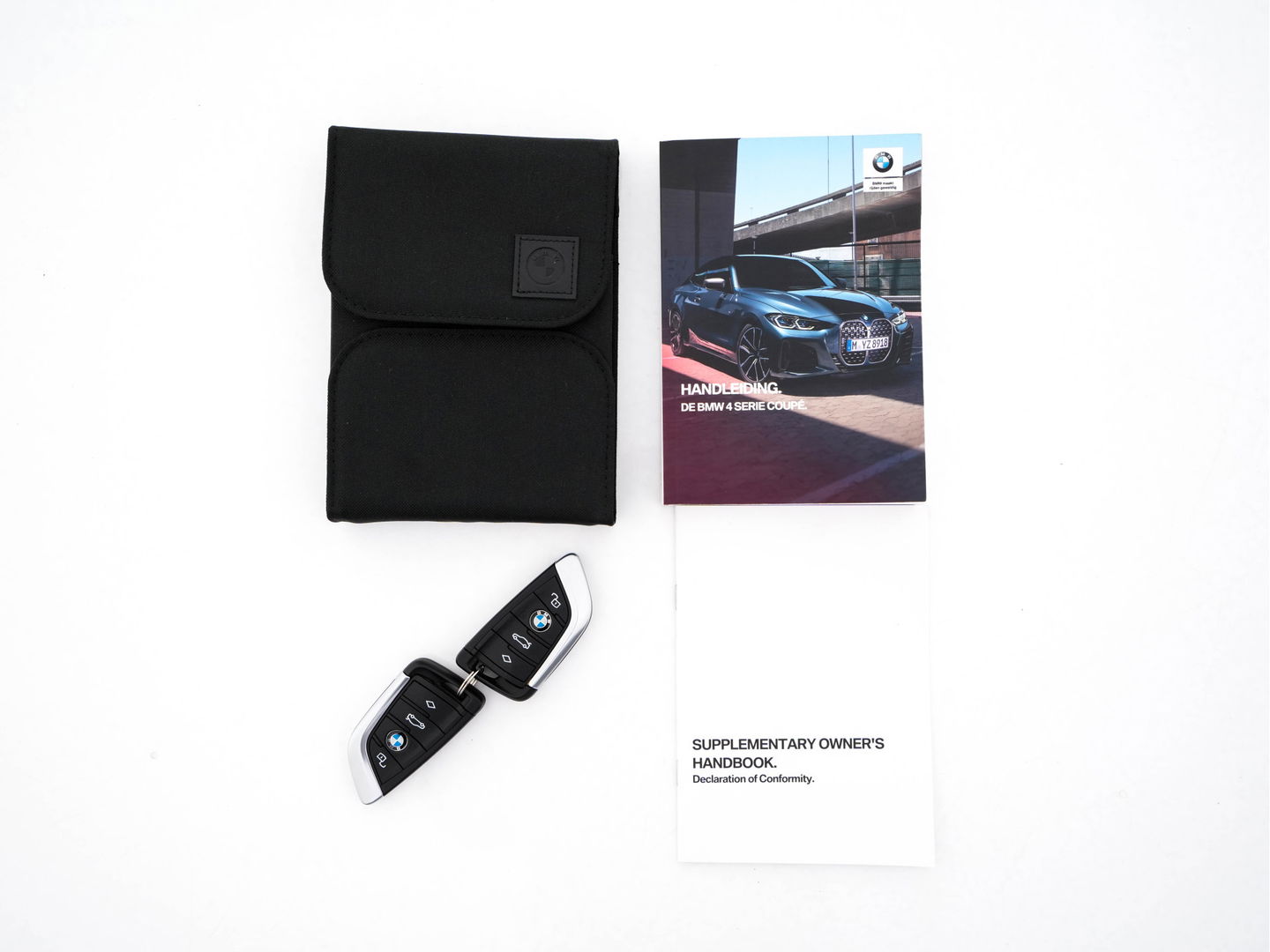 BMW 4 Serie Coupé M440i xDrive High Executive Aut. *PANO | HEAD-UP | LASER-LED | ADAPTIVE-CRUISE | LUXURY-LEATHER | TOP-VIEW | HARMAN/KARDON | BLINDSPOT | KEYLESS | HEATED-SPORTSEATS | DAB+ | DIGI-COCKPIT | SHIFT-PADDLES | 19''ALU | TOWB