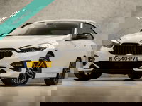 BMW 2 Serie - Gran Coupé 218i Sport Automaat (APPLE CARPLAY, M STUUR, GROOT NAVI, LEDER, GETINT GLAS, SFEERVERLICHTING, SPORTSTOELEN, DAB+, CRUISE, LED KOPLAMPEN, NIEUWSTAAT)