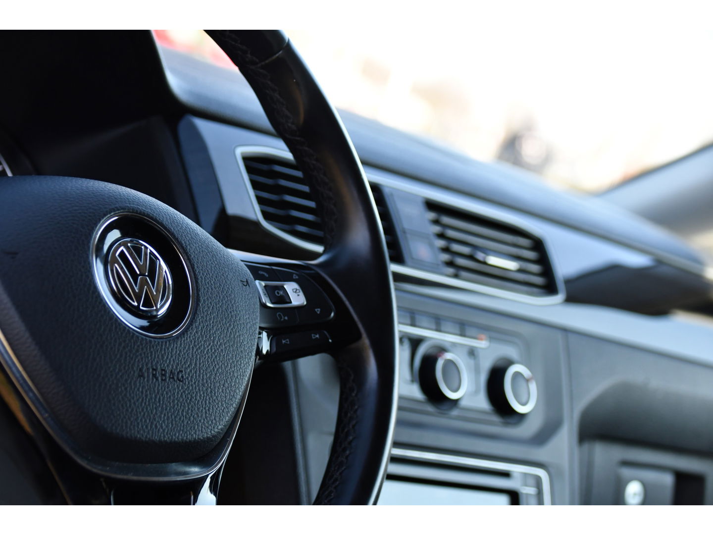 Volkswagen Caddy 2.0 TDI L1H1 Highline Black Edition Adaptieve Cruise, Carplay, 150pk, Automaat, LED, Stoelverwarming, Leder, Multimedia, Voorruit verwarming, Uniek!