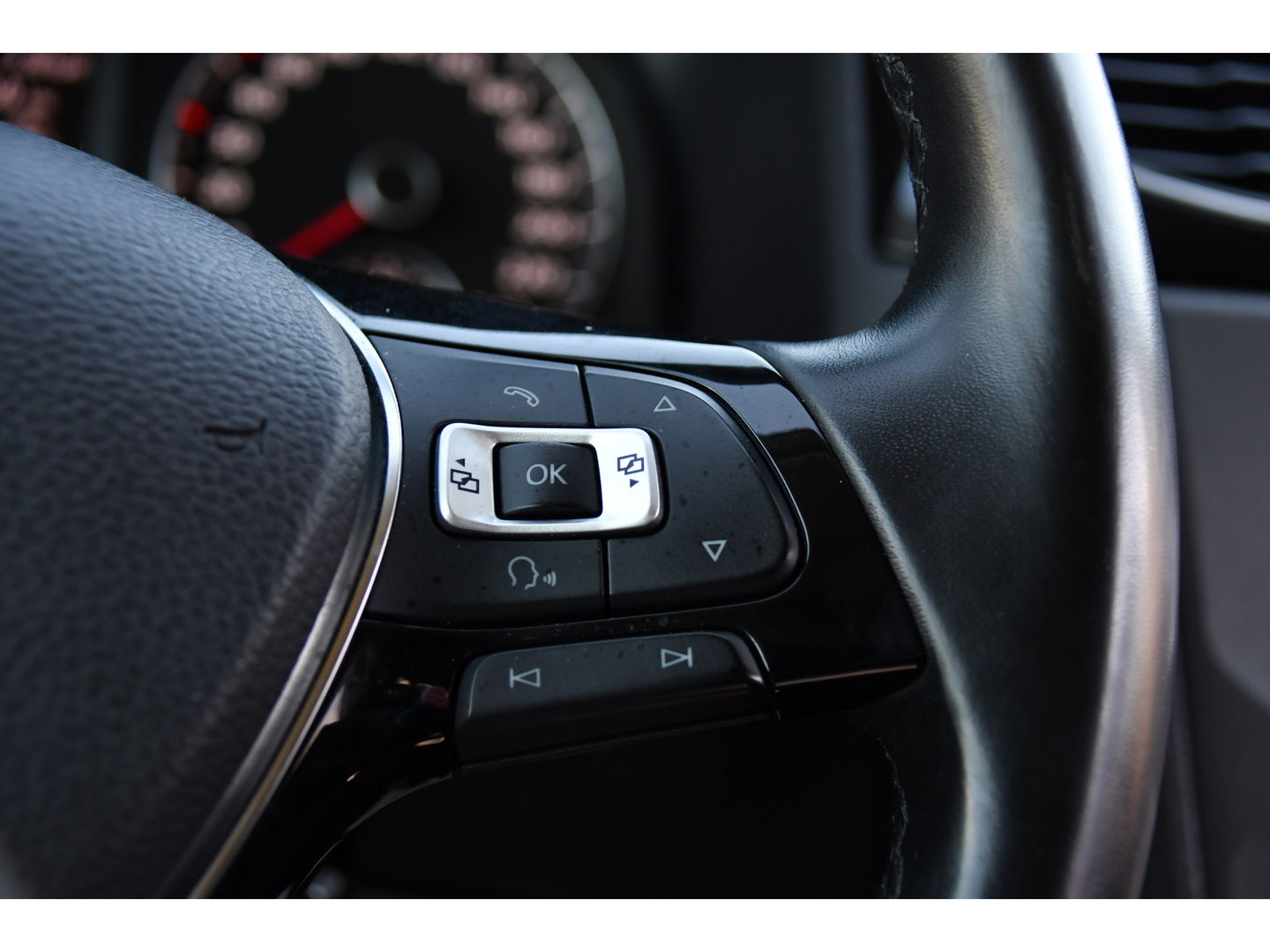 Volkswagen Caddy 2.0 TDI L1H1 Highline Black Edition Adaptieve Cruise, Carplay, 150pk, Automaat, LED, Stoelverwarming, Leder, Multimedia, Voorruit verwarming, Uniek!