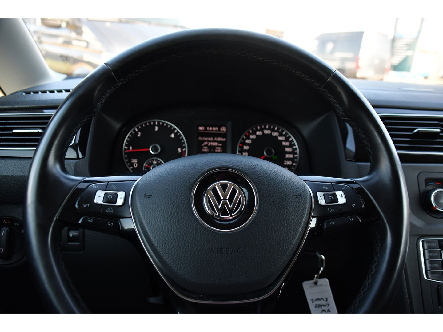 Volkswagen Caddy 2.0 TDI L1H1 Highline Black Edition Adaptieve Cruise, Carplay, 150pk, Automaat, LED, Stoelverwarming, Leder, Multimedia, Voorruit verwarming, Uniek!