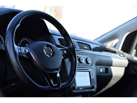 Volkswagen Caddy 2.0 TDI L1H1 Highline Black Edition Adaptieve Cruise, Carplay, 150pk, Automaat, LED, Stoelverwarming, Leder, Multimedia, Voorruit verwarming, Uniek!