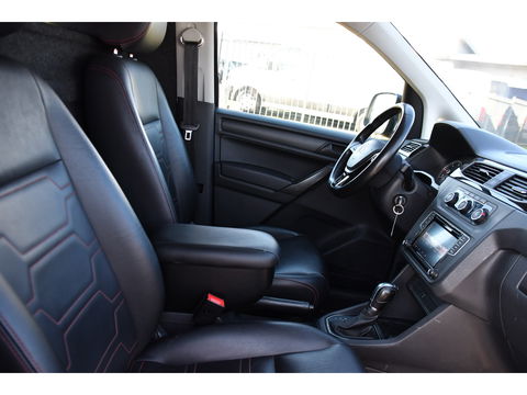 Volkswagen Caddy 2.0 TDI L1H1 Highline Black Edition Adaptieve Cruise, Carplay, 150pk, Automaat, LED, Stoelverwarming, Leder, Multimedia, Voorruit verwarming, Uniek!