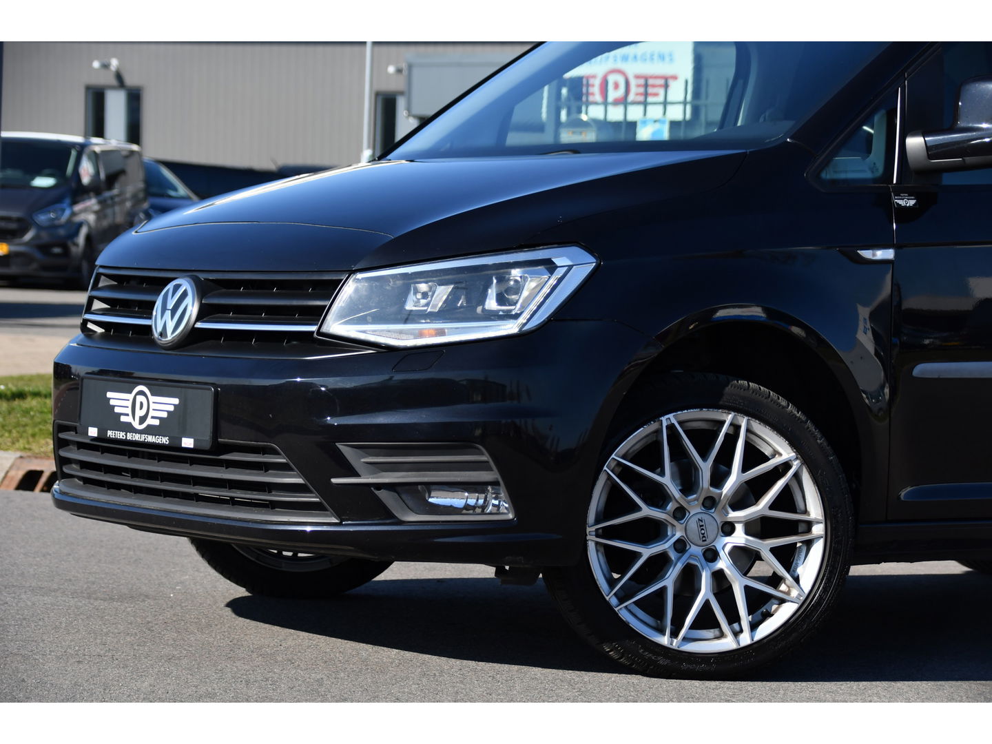 Volkswagen Caddy 2.0 TDI L1H1 Highline Black Edition Adaptieve Cruise, Carplay, 150pk, Automaat, LED, Stoelverwarming, Leder, Multimedia, Voorruit verwarming, Uniek!