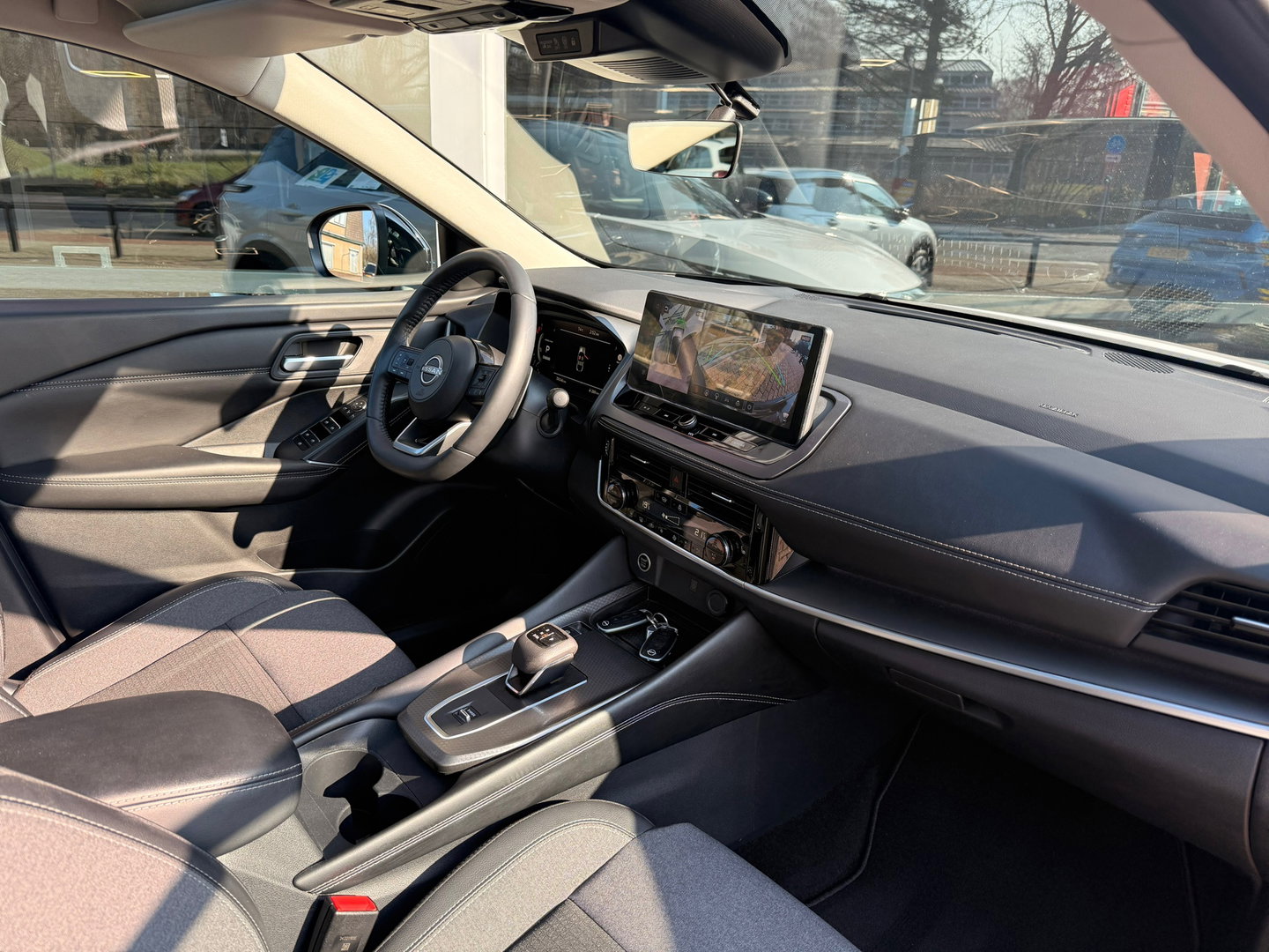 Nissan QASHQAI 1.3 MHEV Xtronic Premium l H.U.D l 360 l Pano l Parelmoer lak