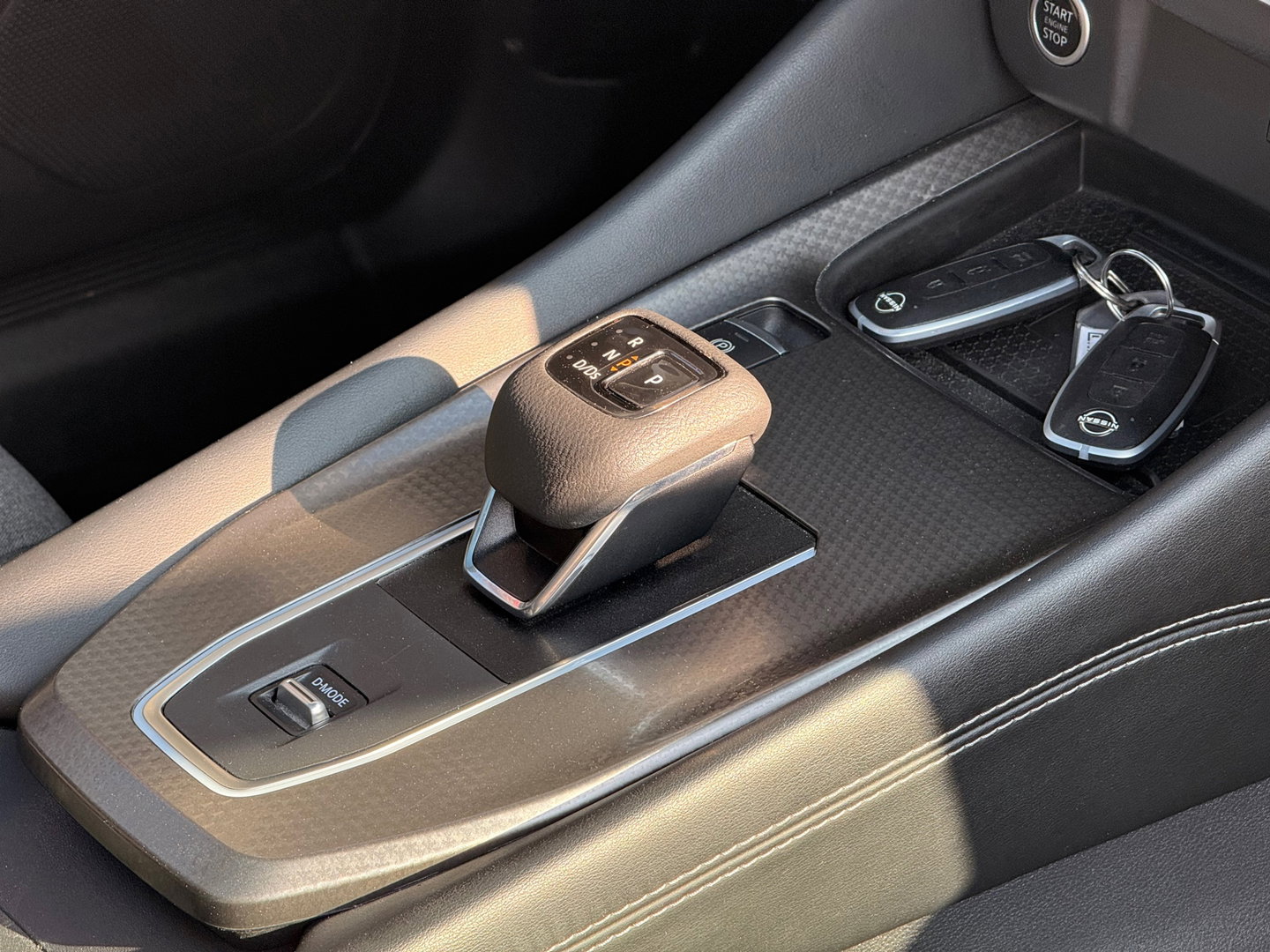 Nissan QASHQAI 1.3 MHEV Xtronic Premium l H.U.D l 360 l Pano l Parelmoer lak