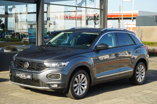 Volkswagen T-Roc - 1.5 TSI Sport | ACC | digi cockpit | trekhaak