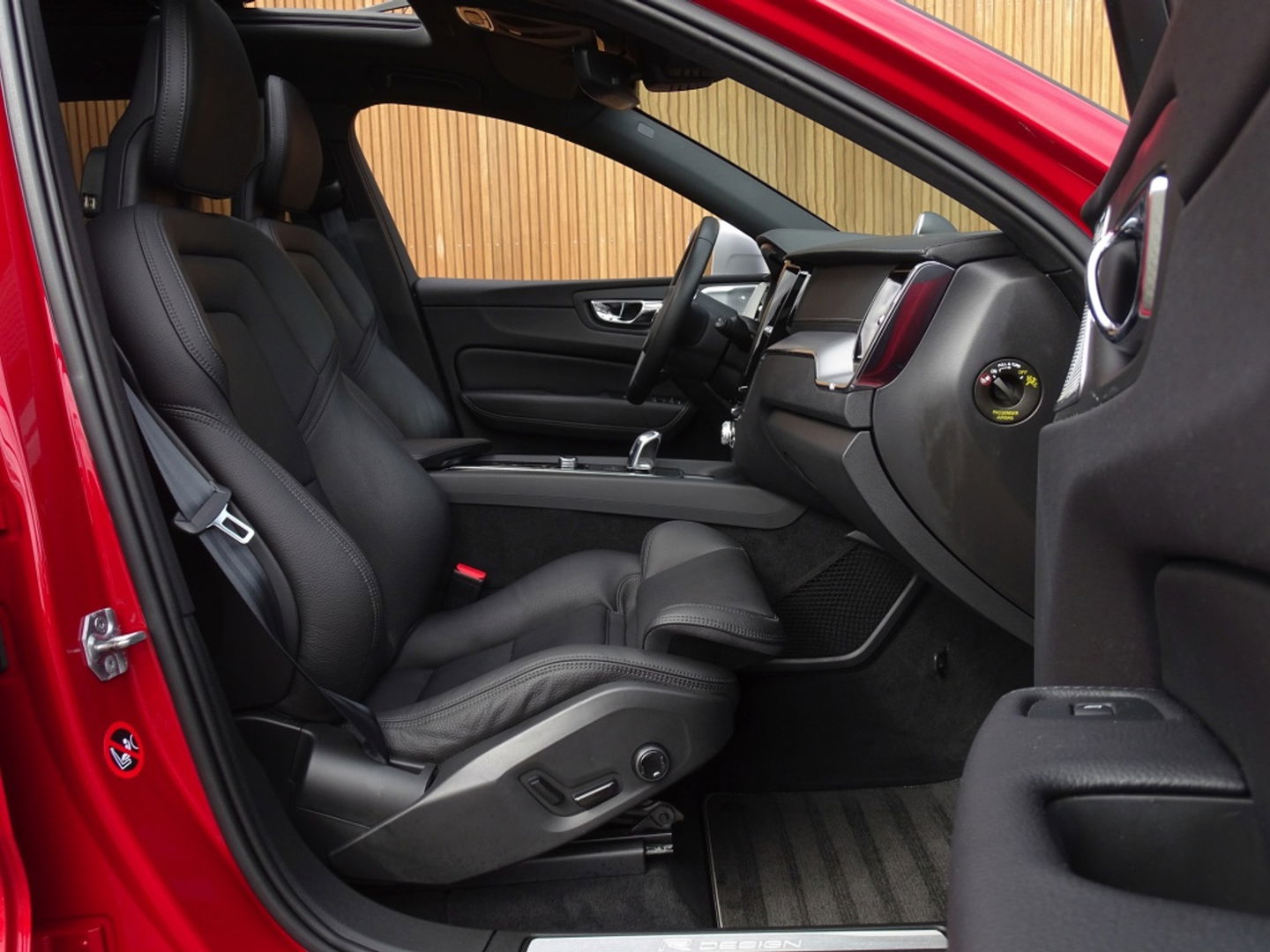 Volvo XC60 T8 407PK TE AWD Inscription / R-Design / Bowers & Wilkins / 360°