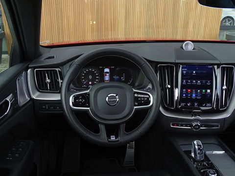 Volvo XC60 T8 407PK TE AWD Inscription / R-Design / Bowers & Wilkins / 360°