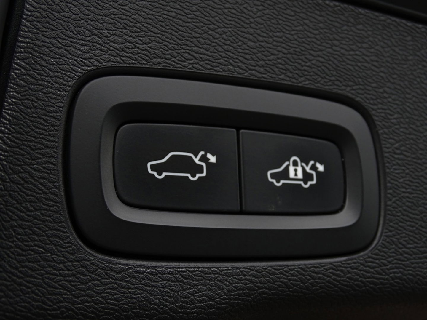 Volvo XC60 T8 407PK TE AWD Inscription / R-Design / Bowers & Wilkins / 360°