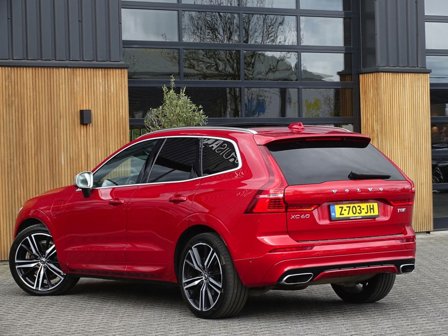 Volvo XC60 T8 407PK TE AWD Inscription / R-Design / Bowers & Wilkins / 360°