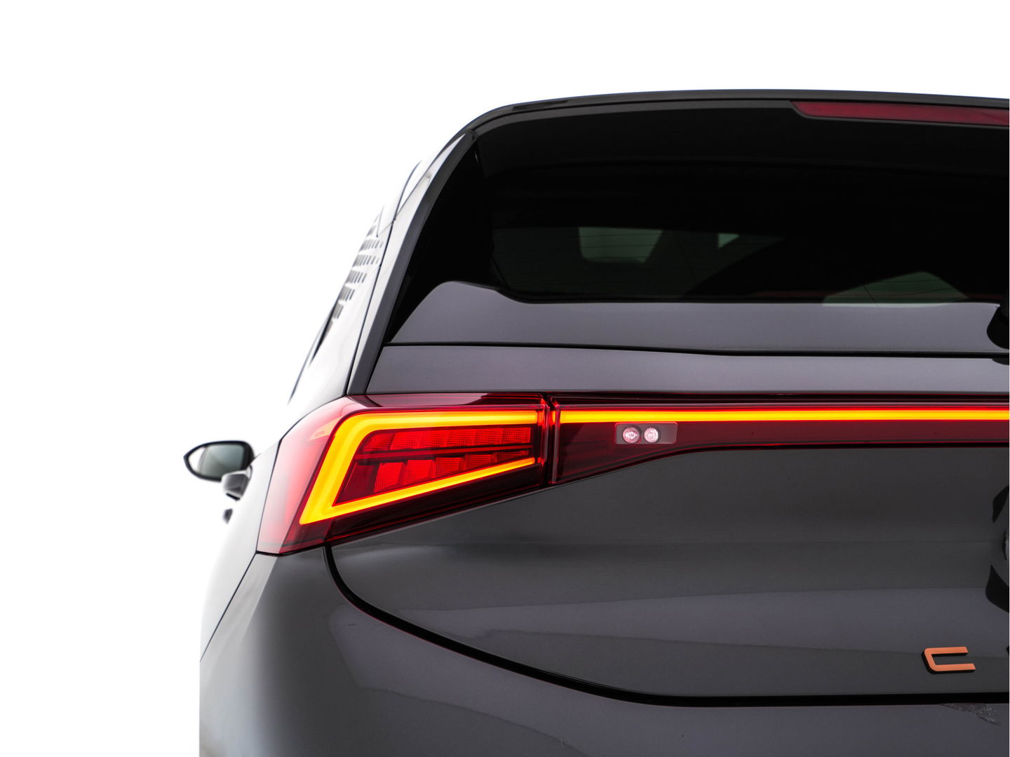 CUPRA Born Copper Edition 62 kWh [ 3-Fase-11kW ] {SOH-92%} (INCL-BTW) *PANO | ADAPTIVE-CRUISE | FULL-LED | MICROFIBRE | TOPVIEW | BLINDSPOT | KEYLESS | NAVI-FULLMAP | AMBIENTLIGHT | DIGI-COCKPIT | MASSAGE | CARPLAY | SPORTSEATS | PRIVACYGLASS | 20"AL