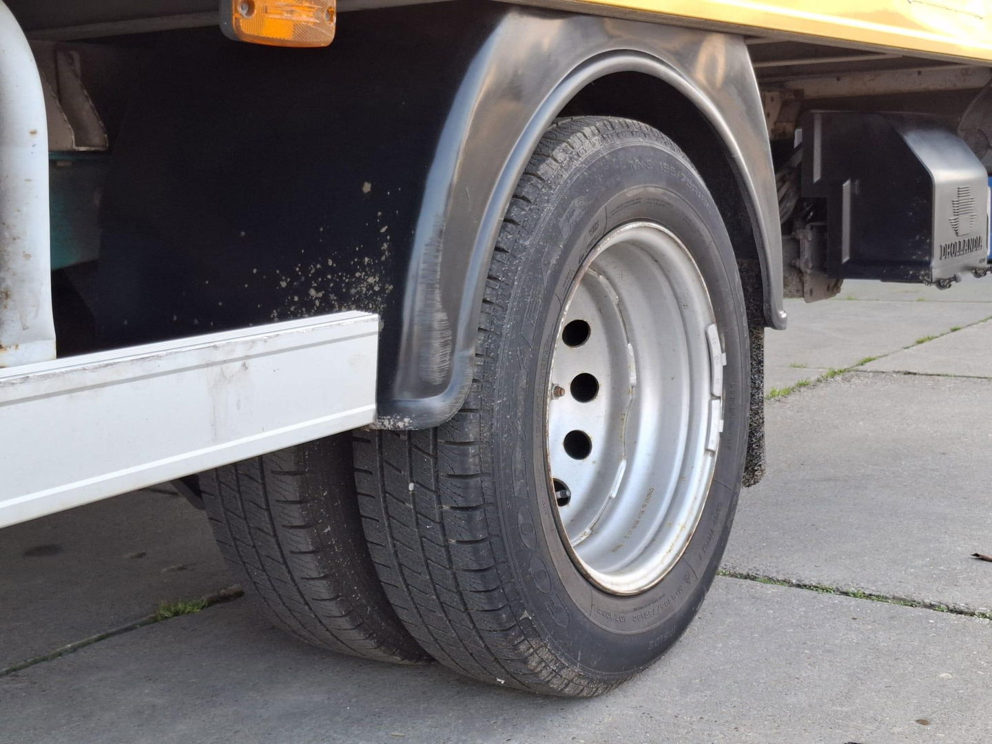 Ford Transit 350 2.2 TDCI L4H1 Ambiente LAADKLEP / NAVI / CRUISE CONTROLE / 3 ZITS / EURO 6