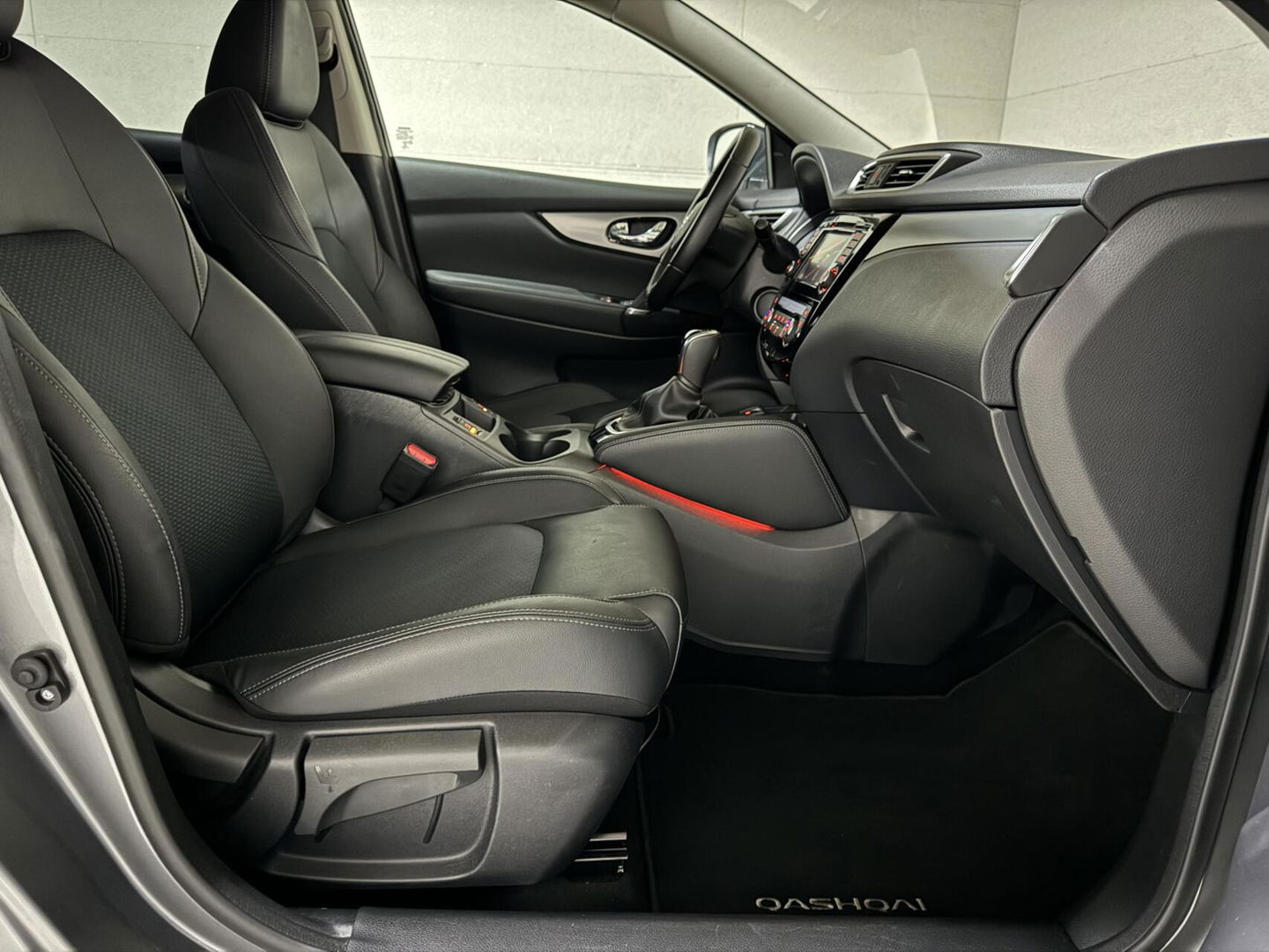 Nissan QASHQAI 1.3 DIG-T Tekna+ Pano 360° CarPlay Trekh. NAP