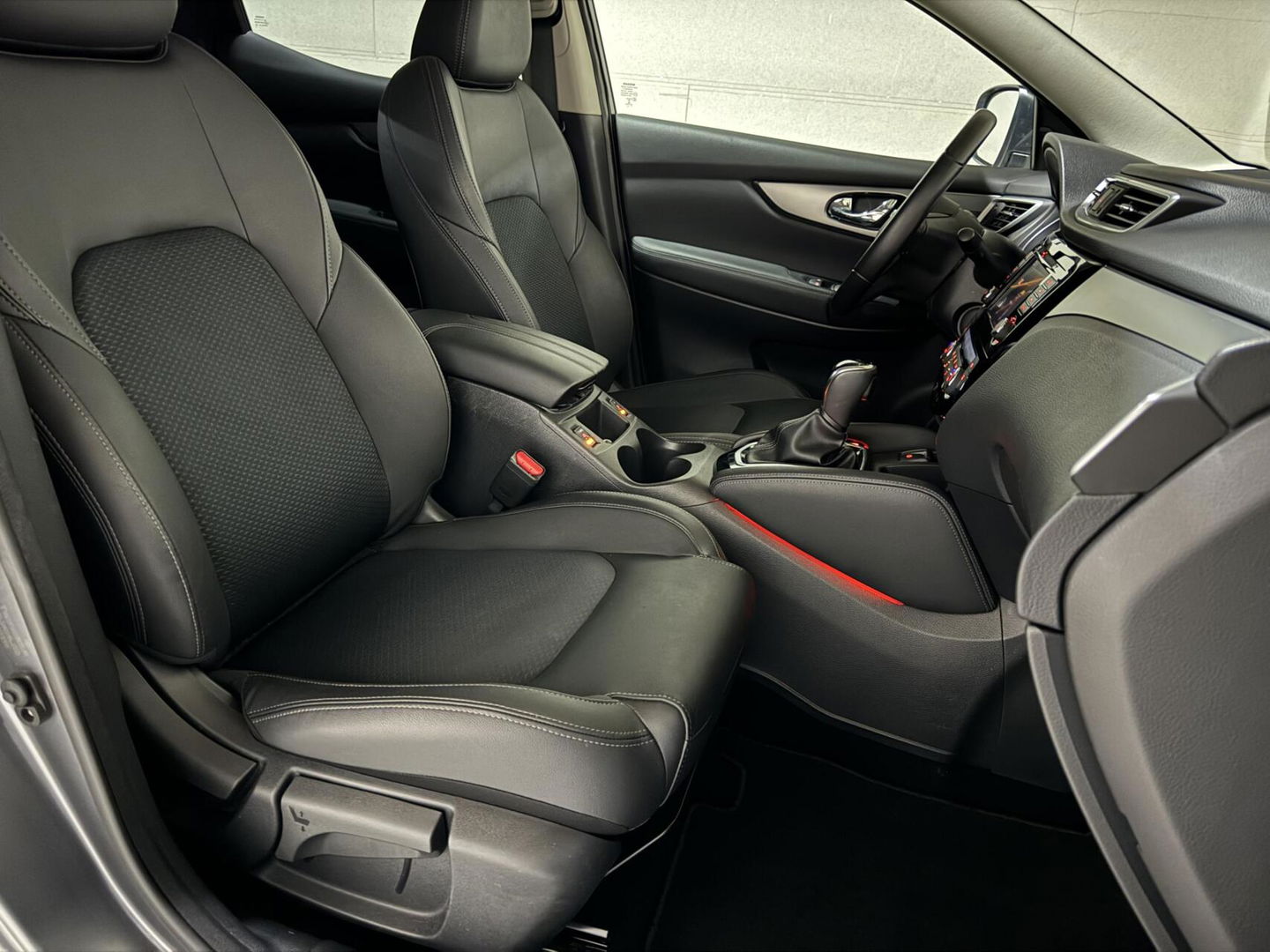 Nissan QASHQAI 1.3 DIG-T Tekna+ Pano 360° CarPlay Trekh. NAP