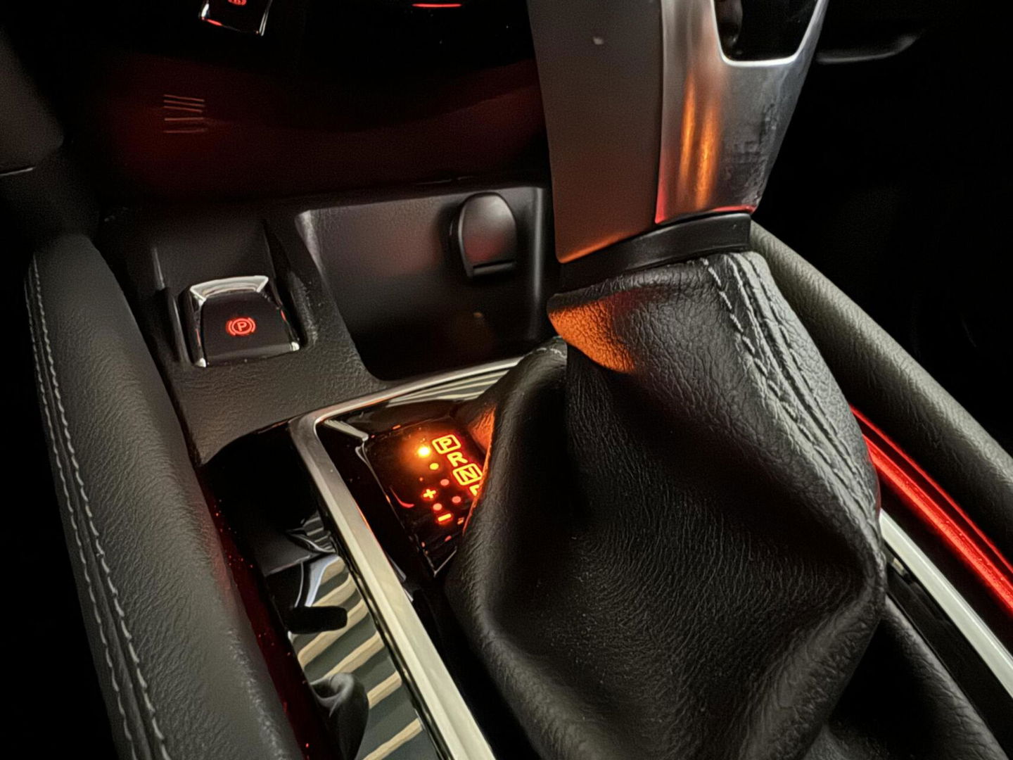 Nissan QASHQAI 1.3 DIG-T Tekna+ Pano 360° CarPlay Trekh. NAP