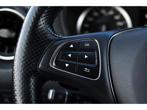 Mercedes-Benz Vito 119 CDI L2 PB Edition Camera, Cruise, Carplay, LED, 190pk, Clima, Automaat, mulitmedia, Trekhaak, Sensoren, Uniek!