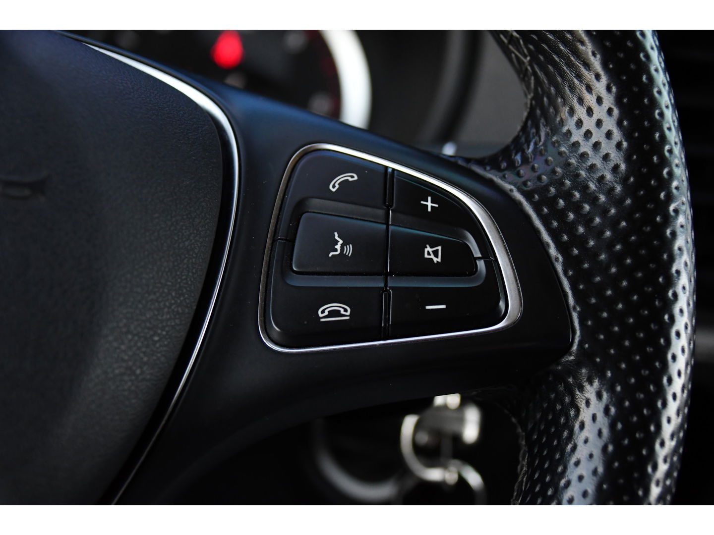 Mercedes-Benz Vito 119 CDI L2 PB Edition Camera, Cruise, Carplay, LED, 190pk, Clima, Automaat, mulitmedia, Trekhaak, Sensoren, Uniek!