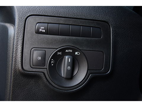 Mercedes-Benz Vito 119 CDI L2 PB Edition Camera, Cruise, Carplay, LED, 190pk, Clima, Automaat, mulitmedia, Trekhaak, Sensoren, Uniek!