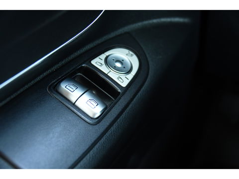 Mercedes-Benz Vito 119 CDI L2 PB Edition Camera, Cruise, Carplay, LED, 190pk, Clima, Automaat, mulitmedia, Trekhaak, Sensoren, Uniek!