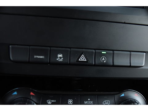 Mercedes-Benz Vito 119 CDI L2 PB Edition Camera, Cruise, Carplay, LED, 190pk, Clima, Automaat, mulitmedia, Trekhaak, Sensoren, Uniek!