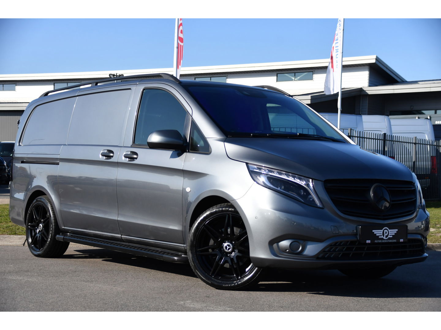 Mercedes-Benz Vito 119 CDI L2 PB Edition Camera, Cruise, Carplay, LED, 190pk, Clima, Automaat, mulitmedia, Trekhaak, Sensoren, Uniek!