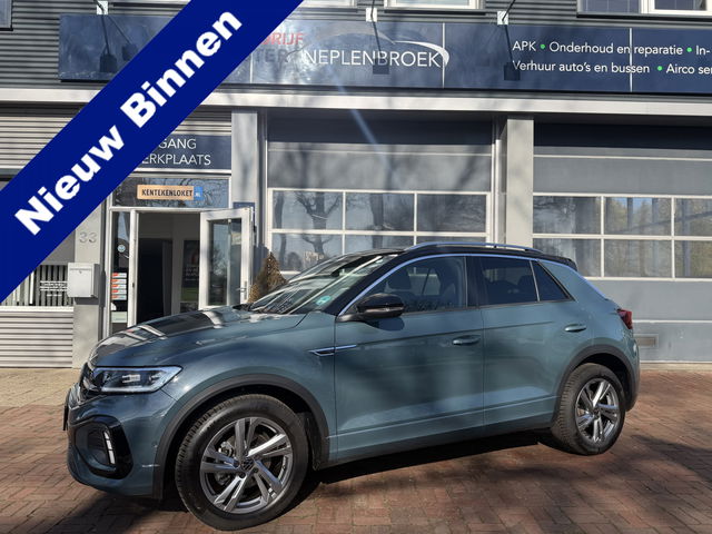 Volkswagen T-Roc - 1.5 TSI R-Line DSG-aut. R-LINE / Trekhaak afn. / Camera / Stoelverw. / IQ Light / FABRIEKS garantie