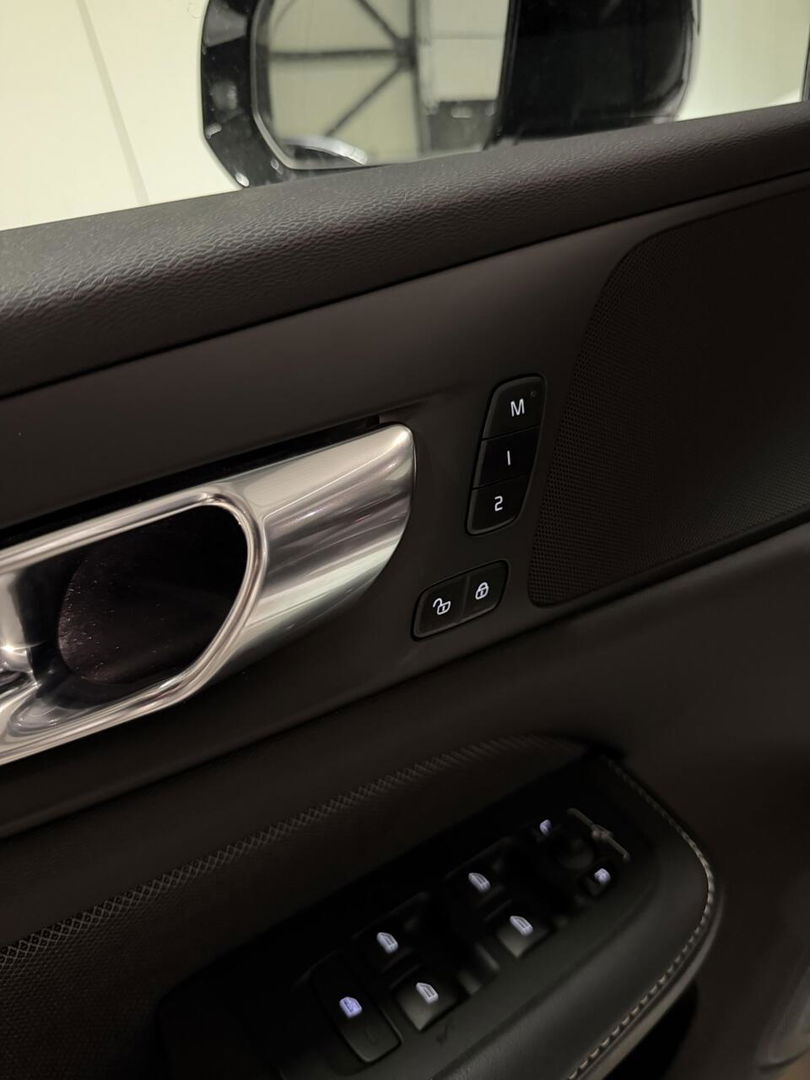 Volvo V60 2.0 T6 Recharge AWD R-Design Pano Leer Camera NAP
