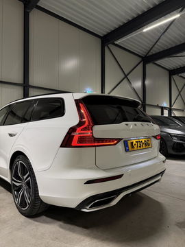 Volvo V60 2.0 T6 Recharge AWD R-Design Pano Leer Camera NAP