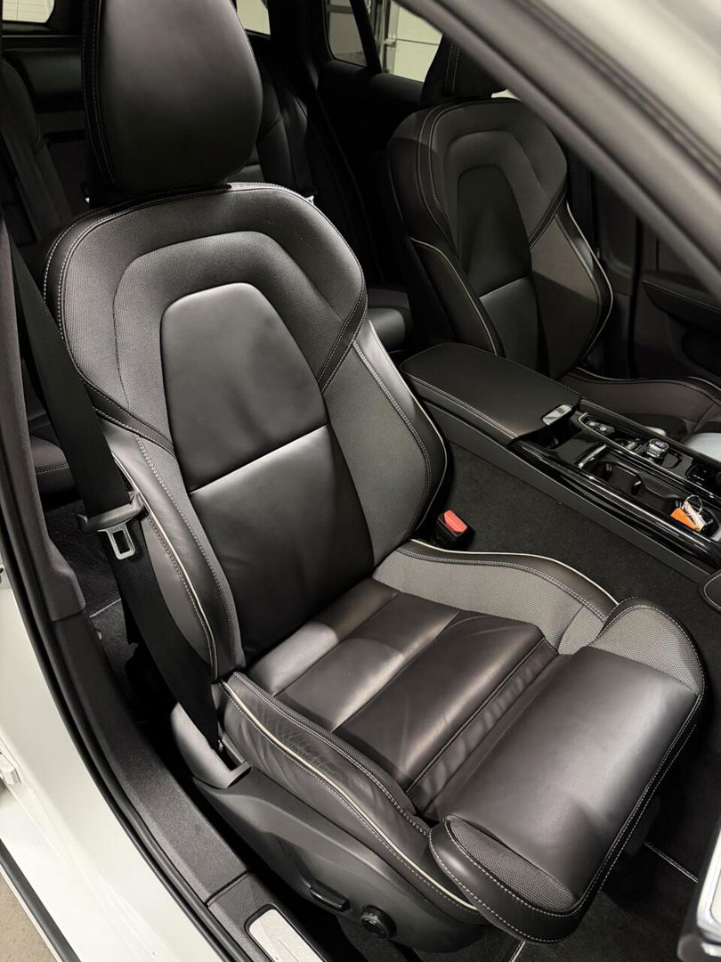 Volvo V60 2.0 T6 Recharge AWD R-Design Pano Leer Camera NAP