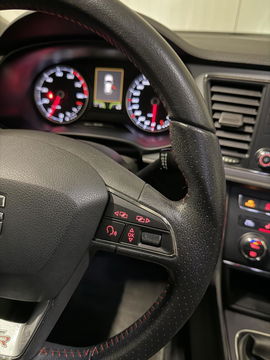 SEAT Leon 1.8 TSI FR 180PK Pano Stoelverwarming Sfeer Cruise