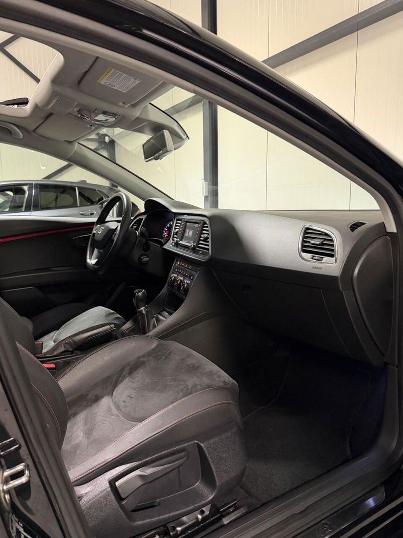 SEAT Leon 1.8 TSI FR 180PK Pano Stoelverwarming Sfeer Cruise