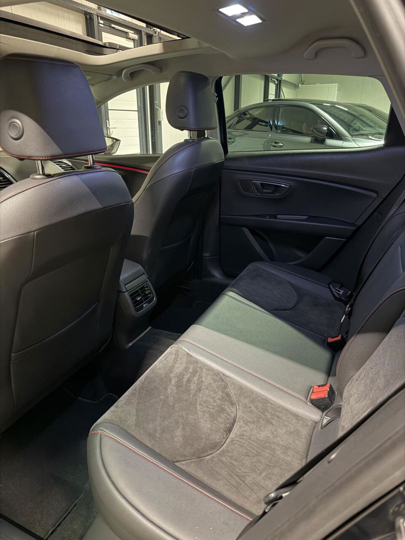 SEAT Leon 1.8 TSI FR 180PK Pano Stoelverwarming Sfeer Cruise