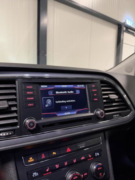 SEAT Leon 1.8 TSI FR 180PK Pano Stoelverwarming Sfeer Cruise