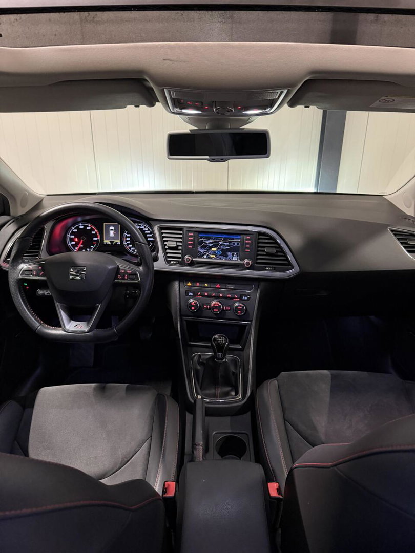 SEAT Leon 1.8 TSI FR 180PK Pano Stoelverwarming Sfeer Cruise