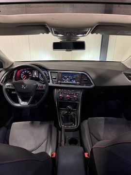 SEAT Leon 1.8 TSI FR 180PK Pano Stoelverwarming Sfeer Cruise