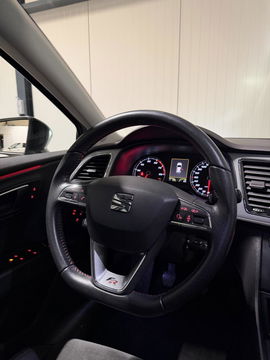 SEAT Leon 1.8 TSI FR 180PK Pano Stoelverwarming Sfeer Cruise
