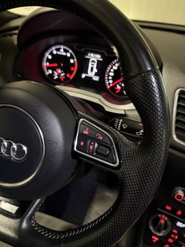 Audi Q3 2.0 TFSI quattro S-line Pano Trekhaak Black edition