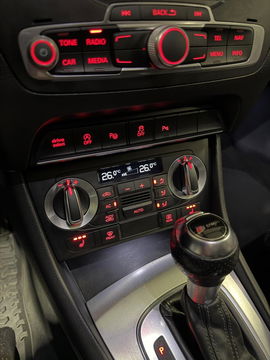 Audi Q3 2.0 TFSI quattro S-line Pano Trekhaak Black edition