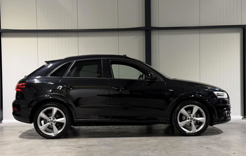 Audi Q3 2.0 TFSI quattro S-line Pano Trekhaak Black edition