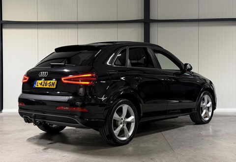Audi Q3 2.0 TFSI quattro S-line Pano Trekhaak Black edition
