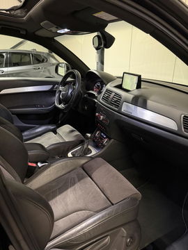 Audi Q3 2.0 TFSI quattro S-line Pano Trekhaak Black edition