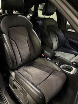 Audi Q3 2.0 TFSI quattro S-line Pano Trekhaak Black edition